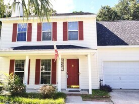 1269 Center Lake Dr in Mount Pleasant, SC - Building Photo