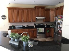 10040 Crystalline Ct in Orlando, FL - Building Photo - Building Photo