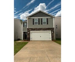 1215 37th Ave Lane NE in Hickory, NC - Building Photo