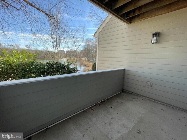 1708 Lake Shore Crest Dr in Reston, VA - Building Photo - Building Photo