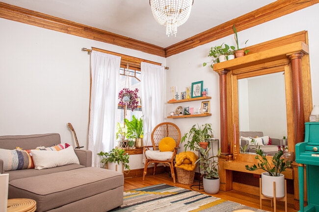 1204 W Waveland Ave in Chicago, IL - Building Photo - Building Photo