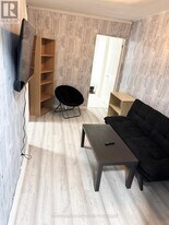 344 Richmond St in London, ON - Building Photo