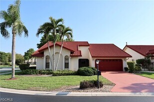 12840 Dornoch Ct in Ft. Myers, FL - Building Photo