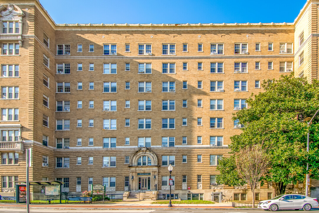 Wyman Towers, LLC in Baltimore, MD - Building Photo