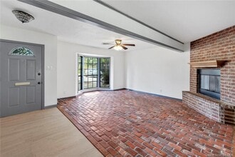 414 Crestwood St in Lake Charles, LA - Building Photo - Building Photo