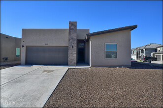 955 Lulworth Pl in El Paso, TX - Building Photo - Building Photo