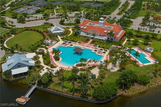 7026 Dominica Dr in Naples, FL - Building Photo - Building Photo