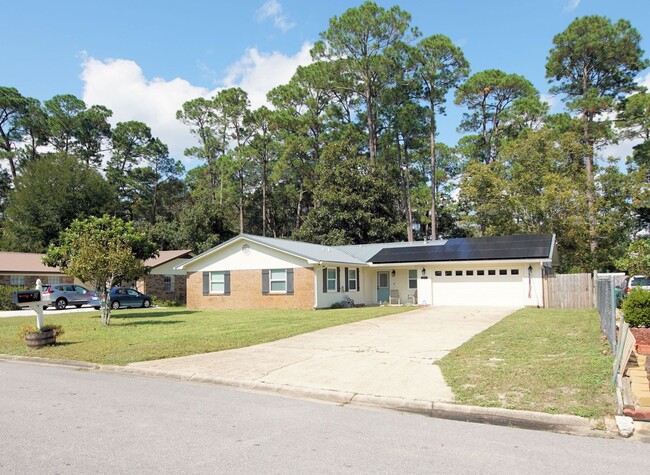 317 Biscayne Ln in Niceville, FL - Building Photo - Building Photo