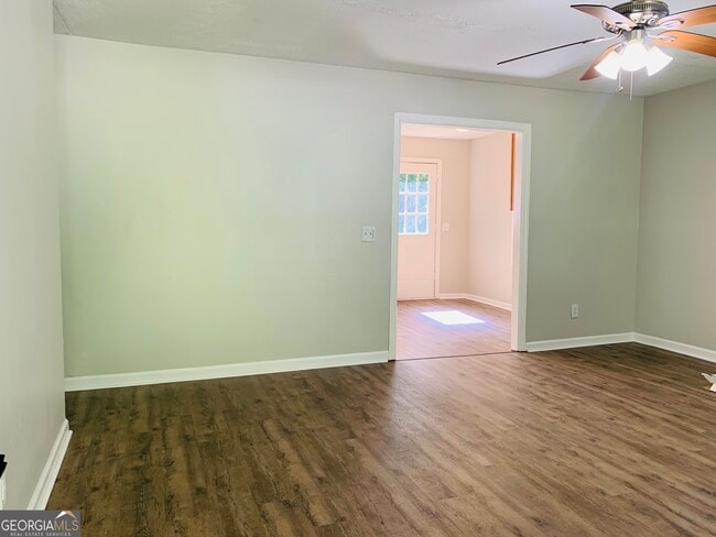139 Jack Russell Rd in Newnan, GA - Building Photo - Building Photo