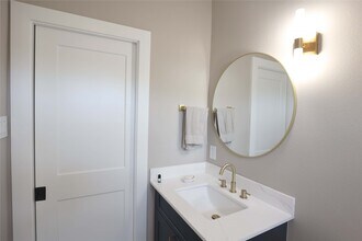 4916 Brinkman St in Houston, TX - Building Photo - Building Photo