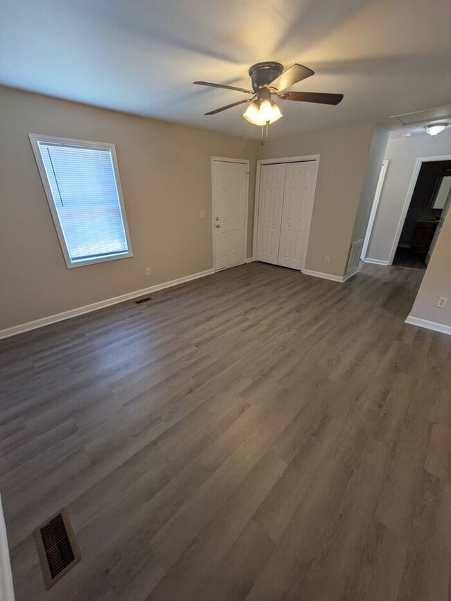 109 W 20th St in Newton, NC - Building Photo - Building Photo