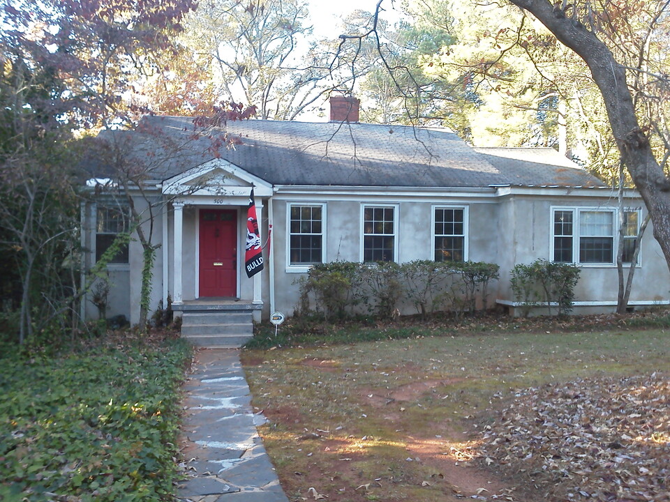 500 Milledge Ter in Athens, GA - Building Photo