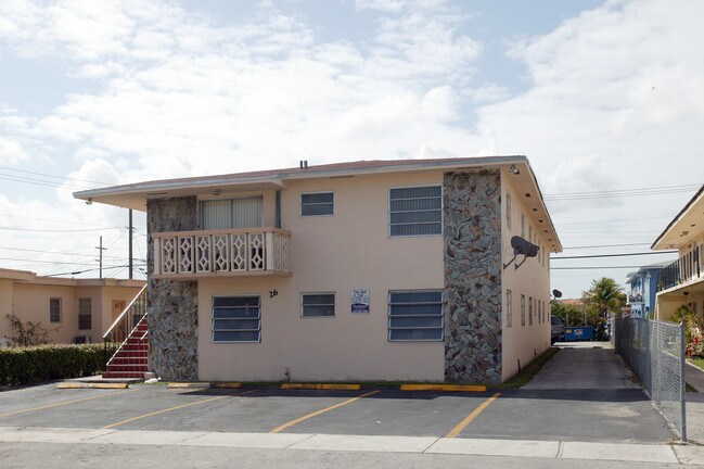 30 W 11th St in Hialeah, FL - Building Photo - Building Photo