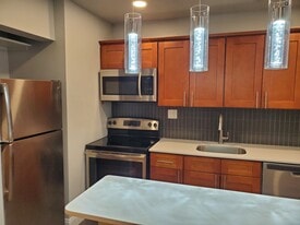 Walnut Court Apartments