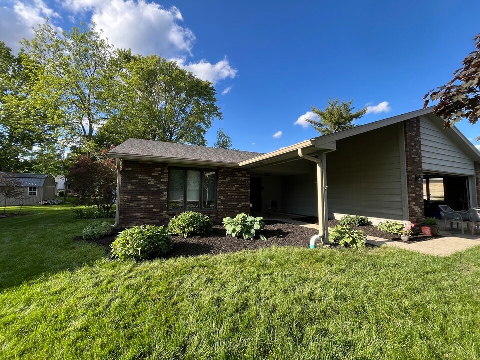 4314 W Castleton Ct in Muncie, IN - Building Photo
