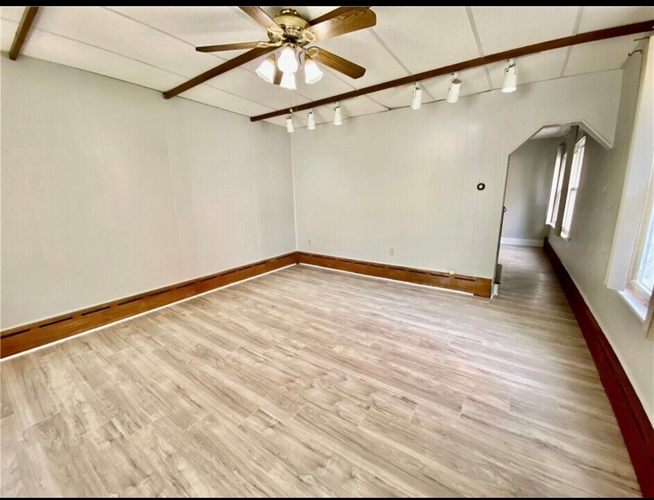 2192 Pauline Ave in Pittsburgh, PA - Building Photo