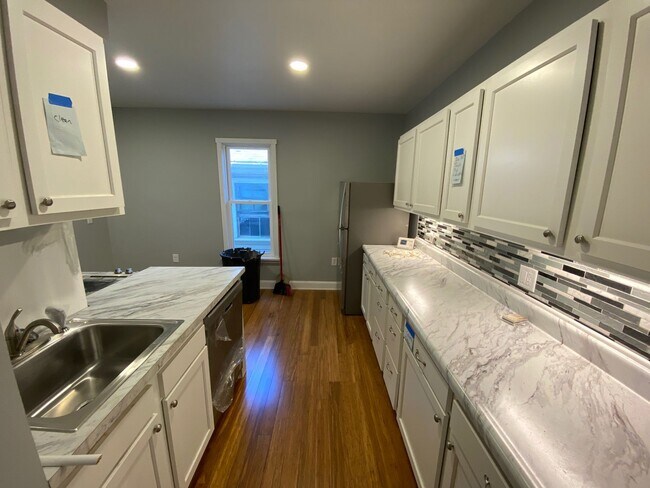 460 Alden Ave in Columbus, OH - Building Photo - Building Photo