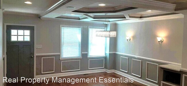 1324 Pentwood Rd photo'