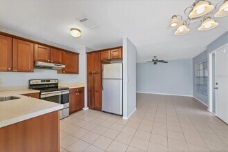 601 N Jefferson Ave in Sarasota, FL - Building Photo - Building Photo