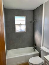 981 W McKinley St, Unit 981 in Baton Rouge, LA - Building Photo - Building Photo