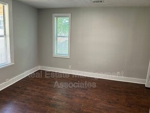 530 E Solomon St in Griffin, GA - Building Photo - Building Photo