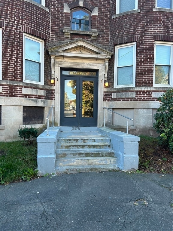property at 6 Laurel St