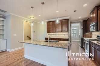 516 Leighton Woods Ct in Smyrna, GA - Building Photo - Building Photo