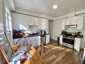 34 Brainerd Rd, Unit 2 in Boston, MA - Building Photo - Building Photo