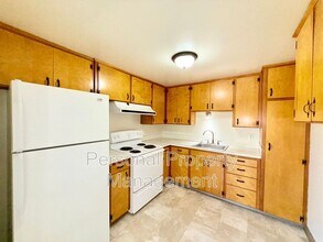 108 N Morrison Rd in Vancouver, WA - Building Photo - Building Photo