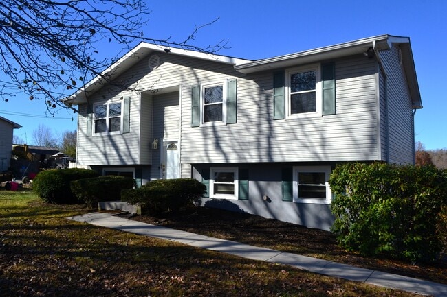 property at 728 Pleasant Valley Rd