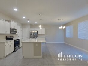 1337 N Parkcrest in Mesa, AZ - Building Photo - Building Photo
