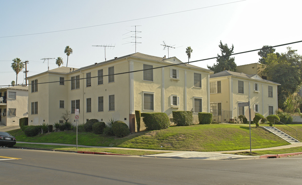 1104 S Norton Ave in Los Angeles, CA - Building Photo