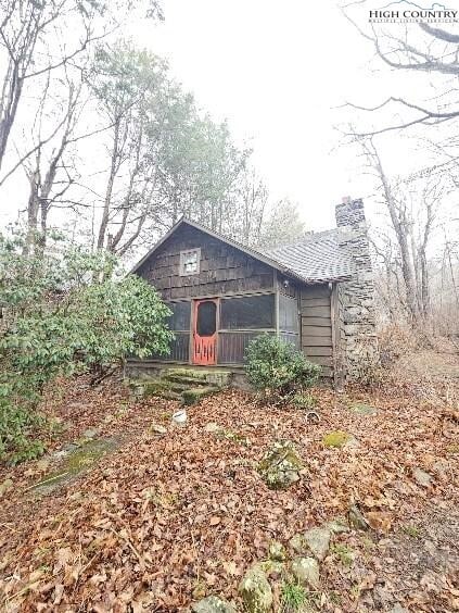 property at 10884 NC-105