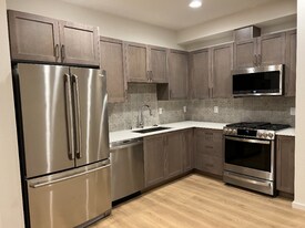 3631 1st Ave NW in Seattle, WA - Building Photo