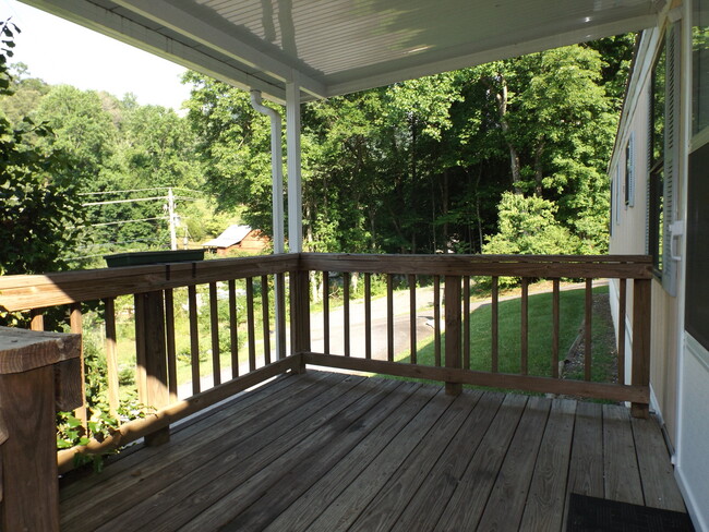 20 Montana Dr in Sylva, NC - Building Photo - Building Photo