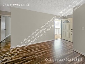 28 Matawan Cir in Smyrna, GA - Foto de edificio - Building Photo