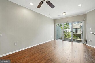 1547 Northern Neck Dr in Vienna, VA - Building Photo - Building Photo