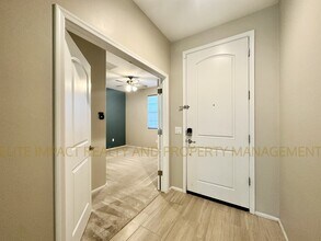 9814 E Miller Peak Trl in Tucson, AZ - Building Photo - Building Photo