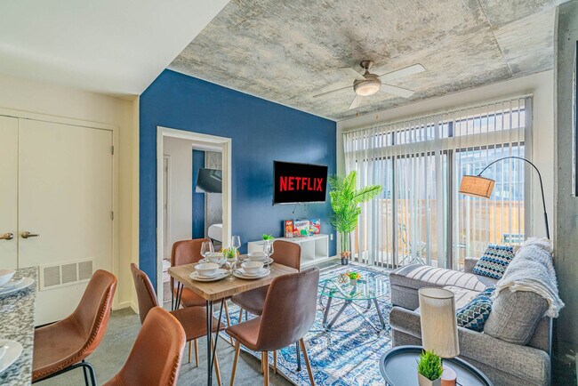 333 E Roosevelt St, Unit SI ID1388725P in Phoenix, AZ - Building Photo - Building Photo