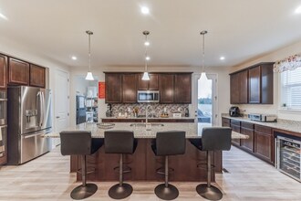 5042 Melissa Pl in Lake Ridge, VA - Building Photo - Building Photo