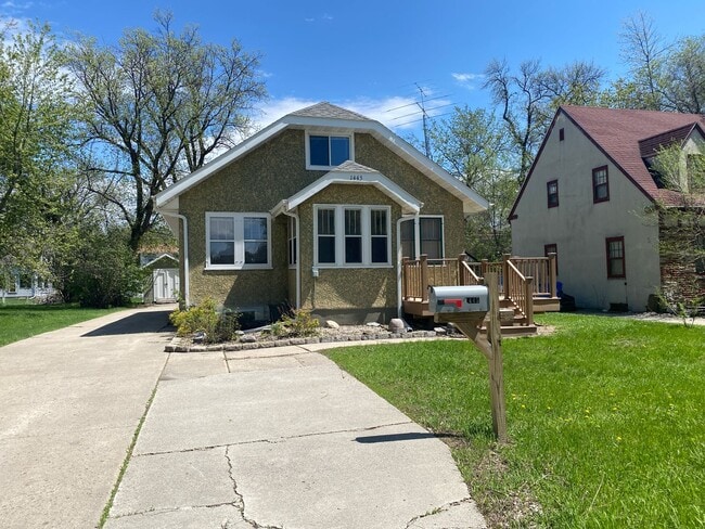1445 S University Dr in Fargo, ND - Building Photo - Building Photo