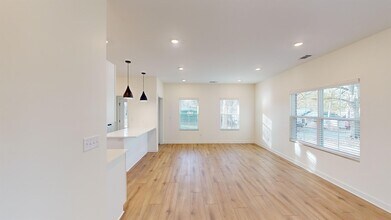 227 Linden St in Jackson, TN - Building Photo - Building Photo