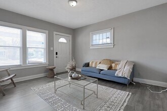 1125 Wilson Ave in Columbus, OH - Building Photo - Building Photo