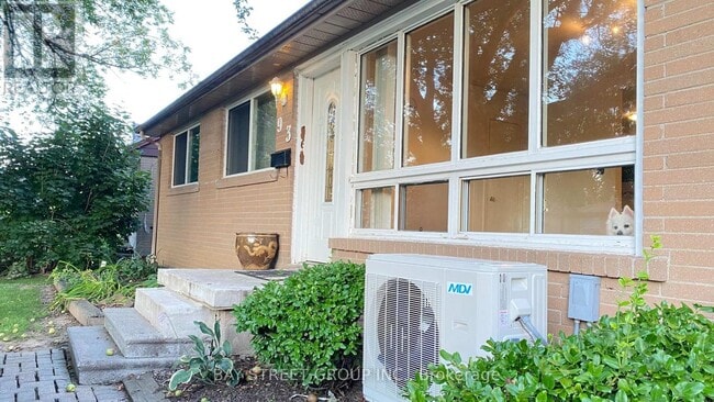 93 Cartier Crescent in Richmond Hill, ON - Building Photo - Building Photo