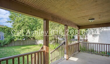 1032 Logan St SE in Grand Rapids, MI - Building Photo - Building Photo