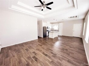 2017 Canyon Dr, Unit 1 in Weslaco, TX - Building Photo - Building Photo