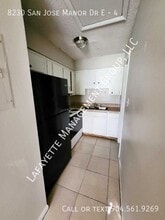 8230 San Jose Manor Dr E in Jacksonville, FL - Building Photo - Building Photo