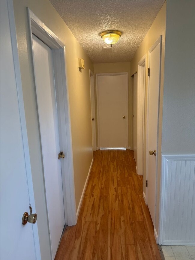 4883 7th Ave SE in Salem, OR - Building Photo - Building Photo