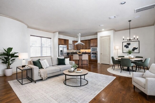 5711 Kiam St in Houston, TX - Foto de edificio - Building Photo