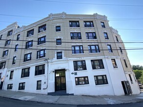 85 Bruce Ave in Yonkers, NY - Building Photo - Building Photo